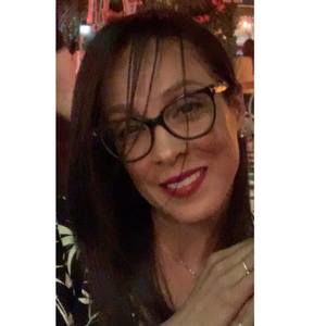 Meet your Posher, Yesenia